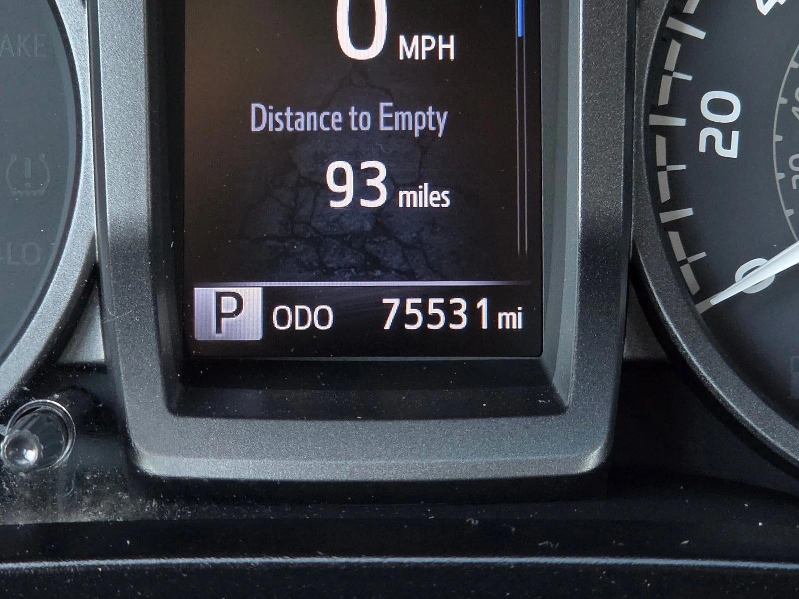 2017 Toyota Tacoma TRD Sport Double Cab 5' Bed V6 4x2 AT (Natl)