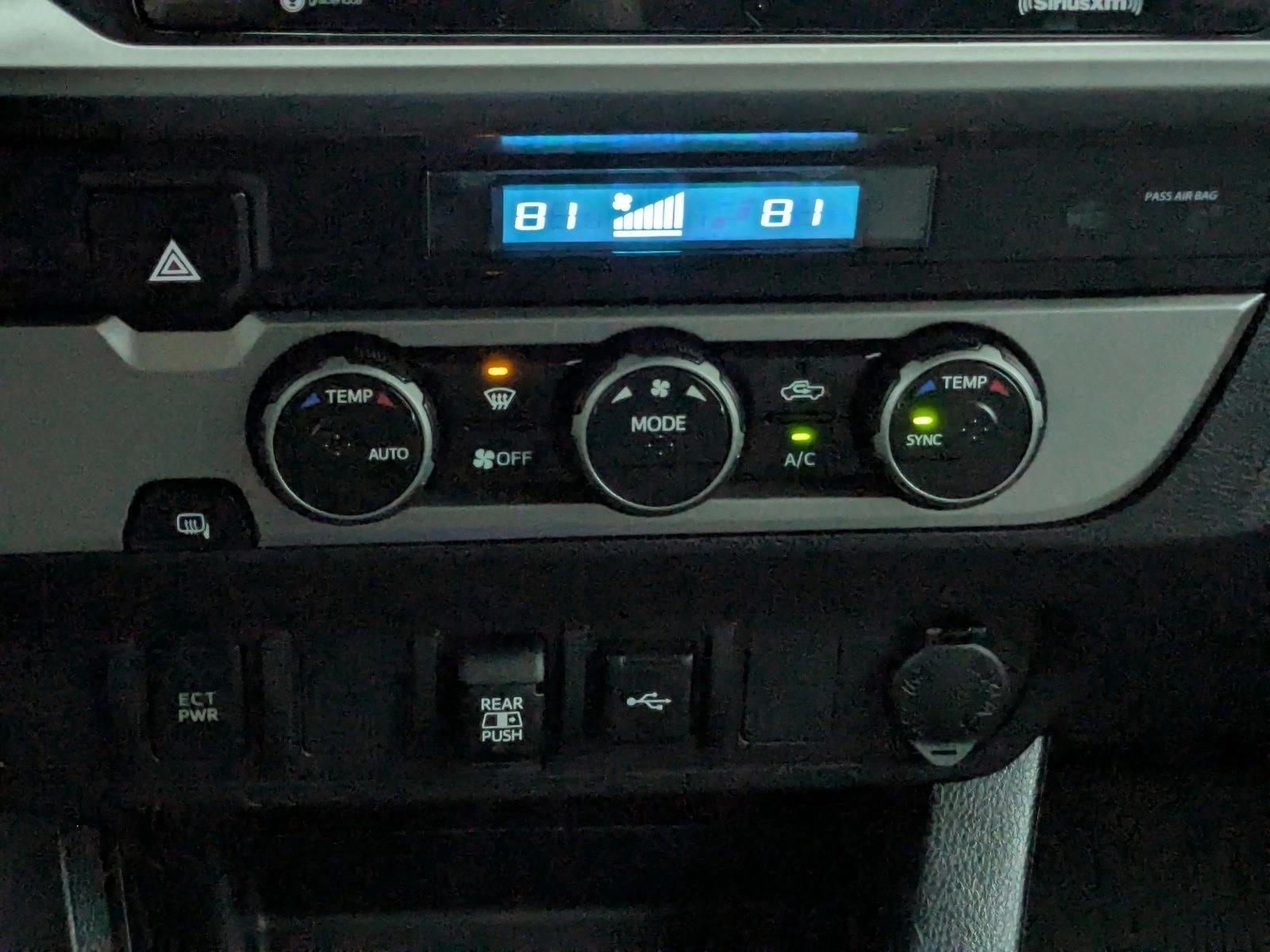 2021 Toyota Tacoma 2WD 2WD SR5 Double Cab 5' Bed V6 AT (Natl)