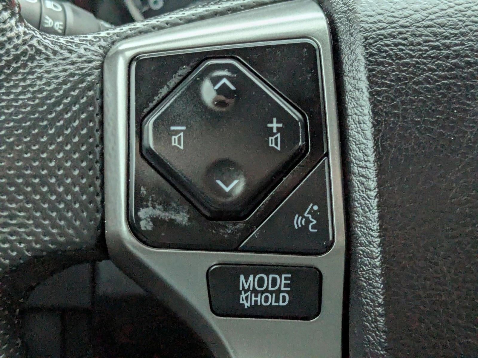 2021 Toyota Tacoma 2WD 2WD SR5 Double Cab 5' Bed V6 AT (Natl)