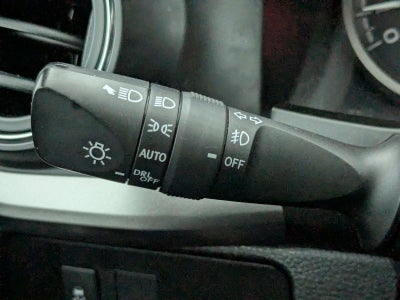 2021 Toyota Tacoma 2WD 2WD SR5 Double Cab 5' Bed V6 AT (Natl)