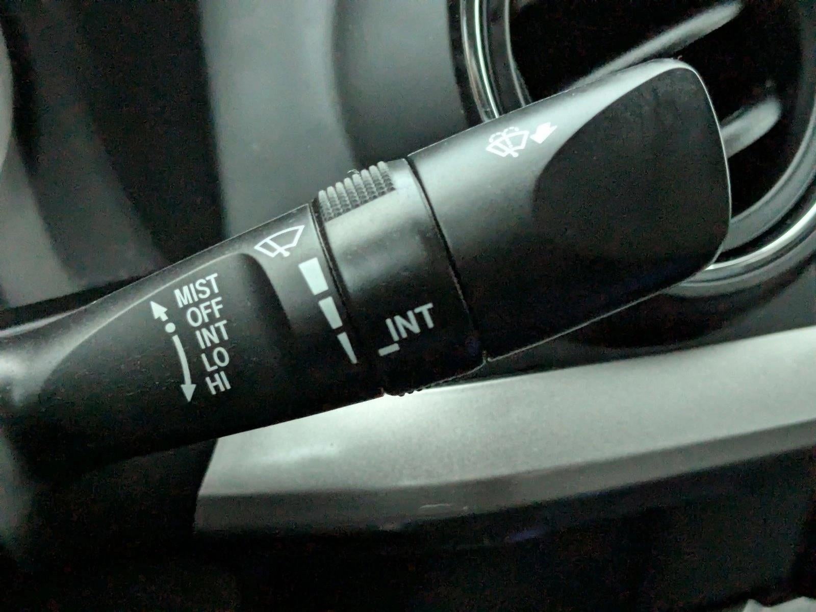 2021 Toyota Tacoma 2WD 2WD SR5 Double Cab 5' Bed V6 AT (Natl)