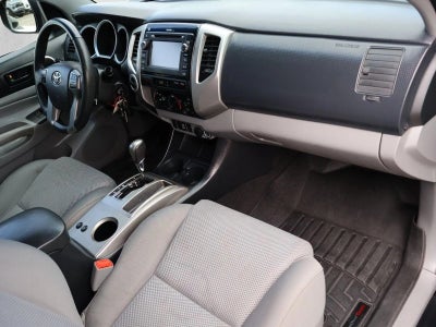 2013 Toyota Tacoma 4WD Double Cab Short Bed V6 Automatic (Natl)