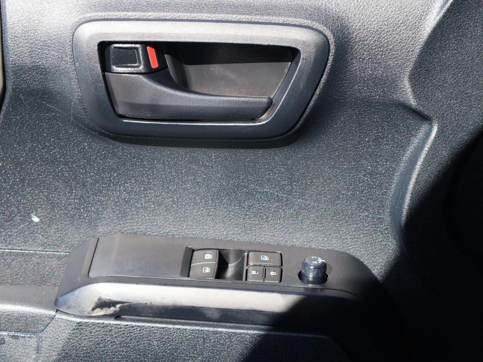 2020 Toyota Tacoma 4WD 4WD SR Access Cab 6' Bed I4 AT (Natl)