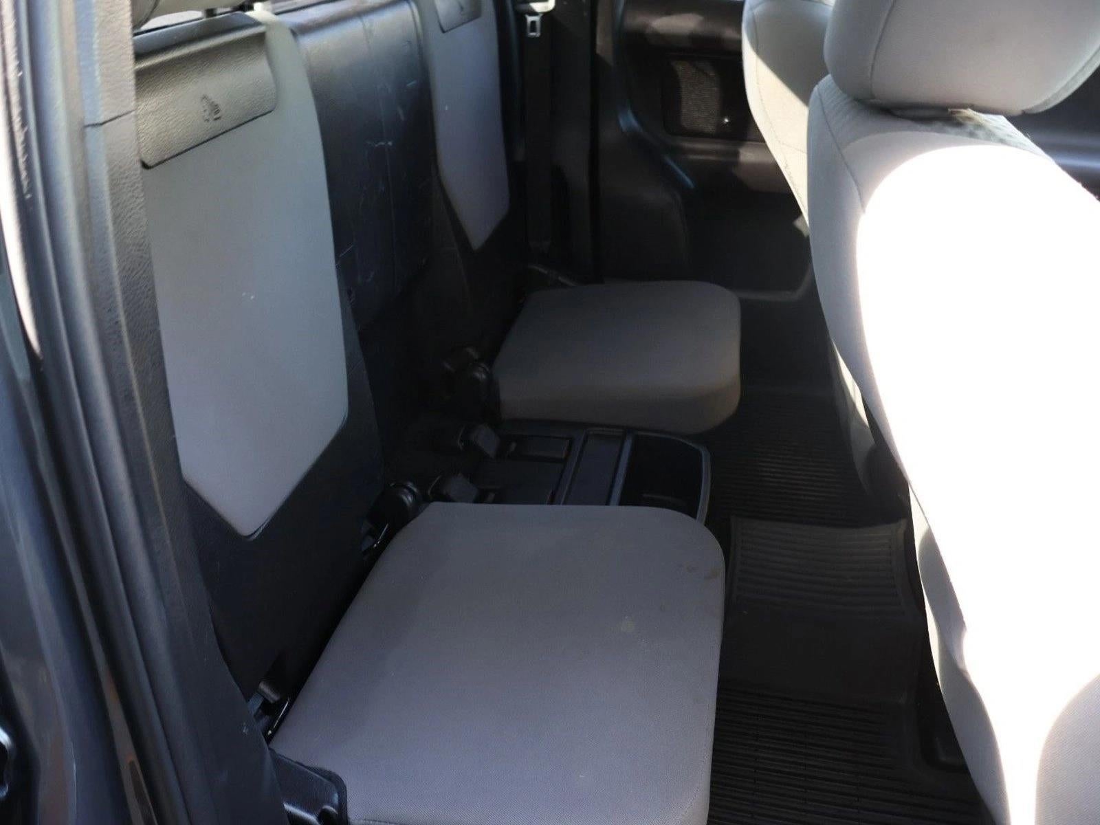 2020 Toyota Tacoma 4WD 4WD SR Access Cab 6' Bed I4 AT (Natl)