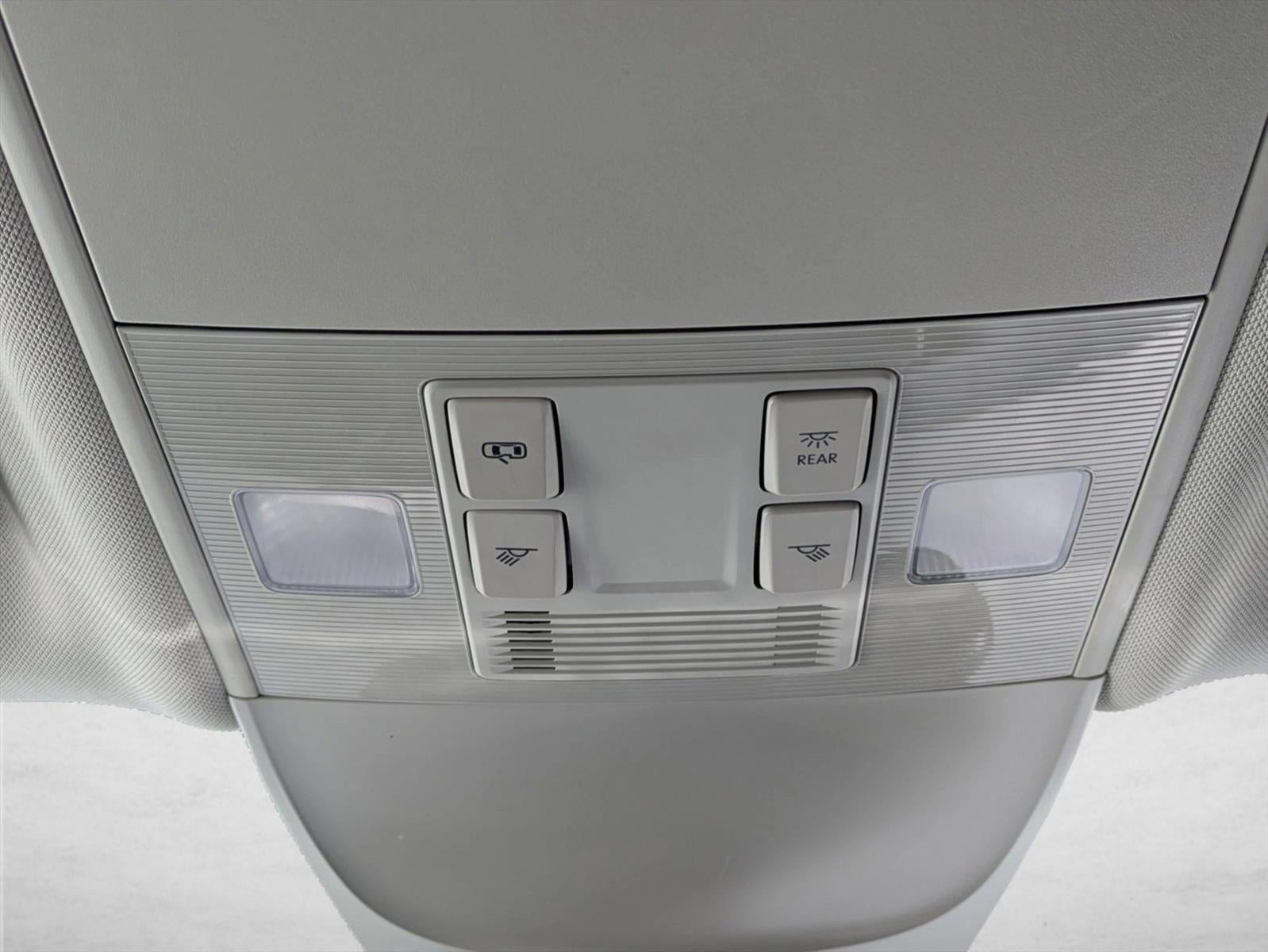 2025 Volkswagen Taos SE 4MOTION