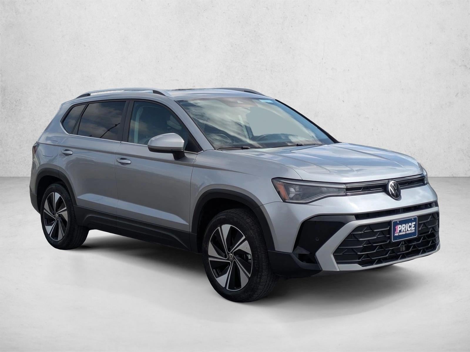 2025 Volkswagen Taos SE 4MOTION