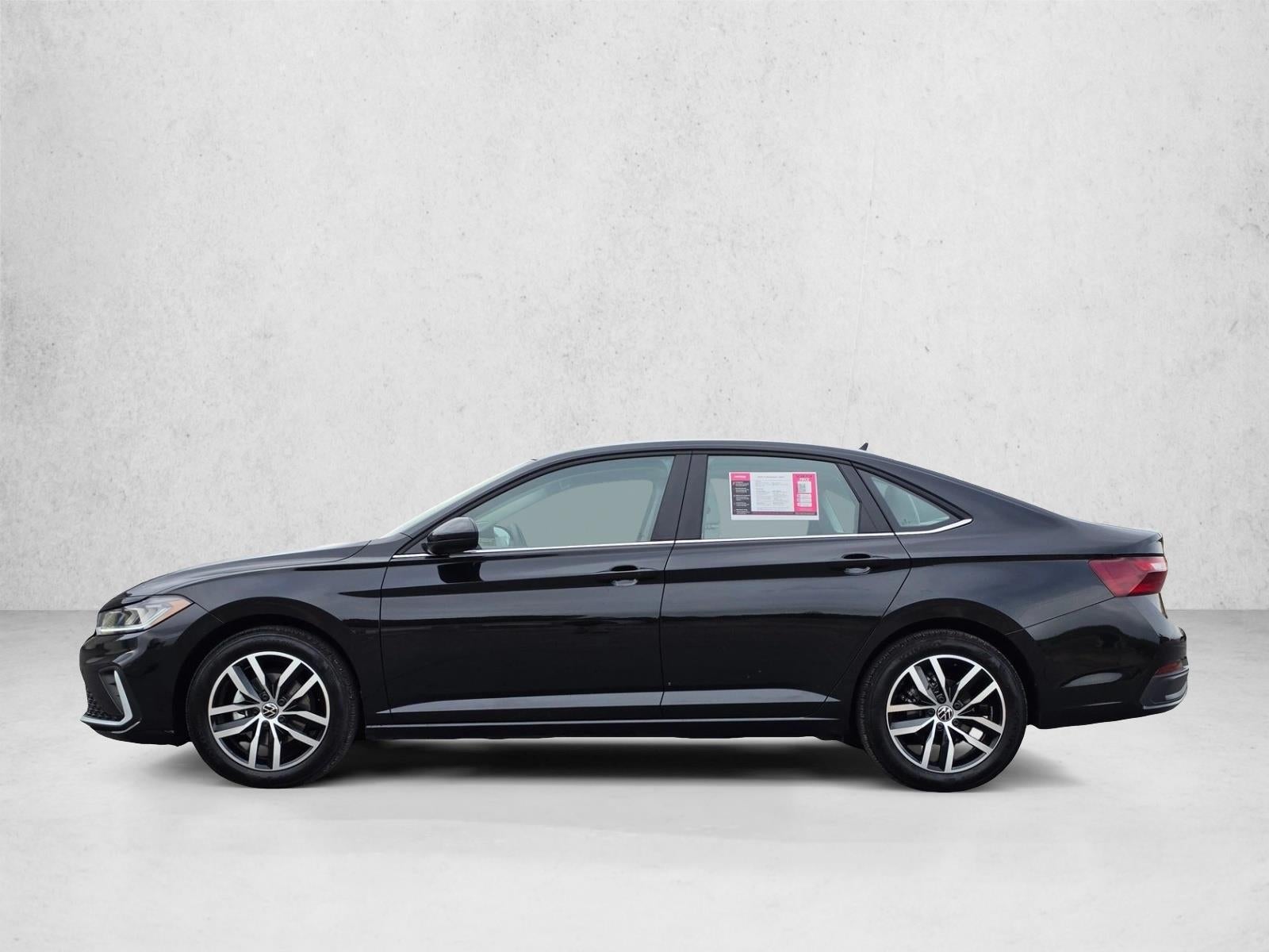 2025 Volkswagen Jetta SE Auto