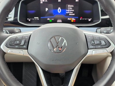 2025 Volkswagen Jetta SE Auto