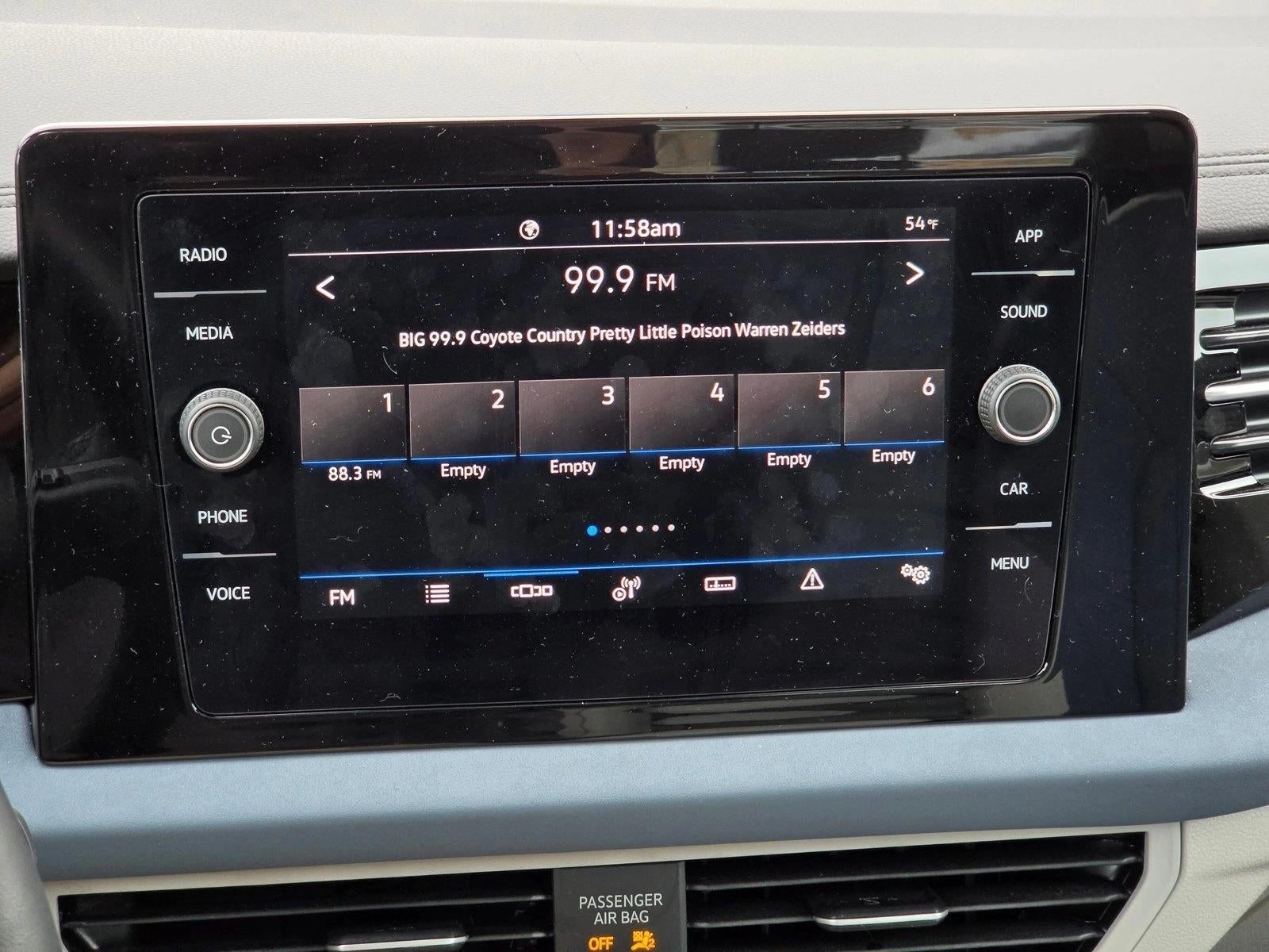 2025 Volkswagen Jetta SE Auto