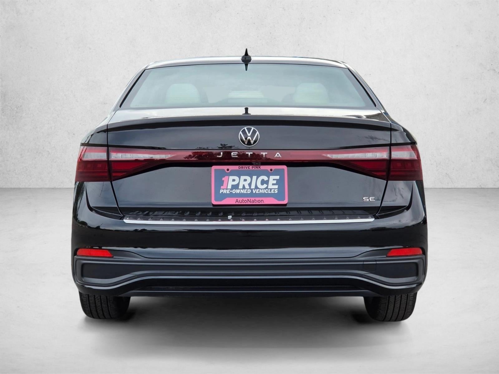2025 Volkswagen Jetta SE Auto