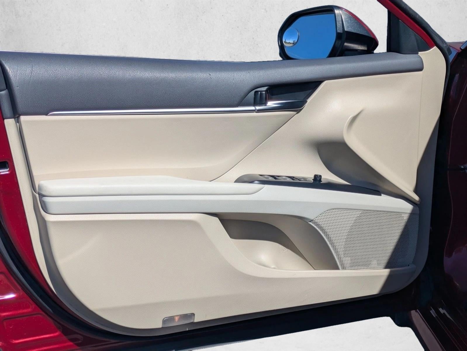 2019 Toyota Camry LE Auto (Natl)