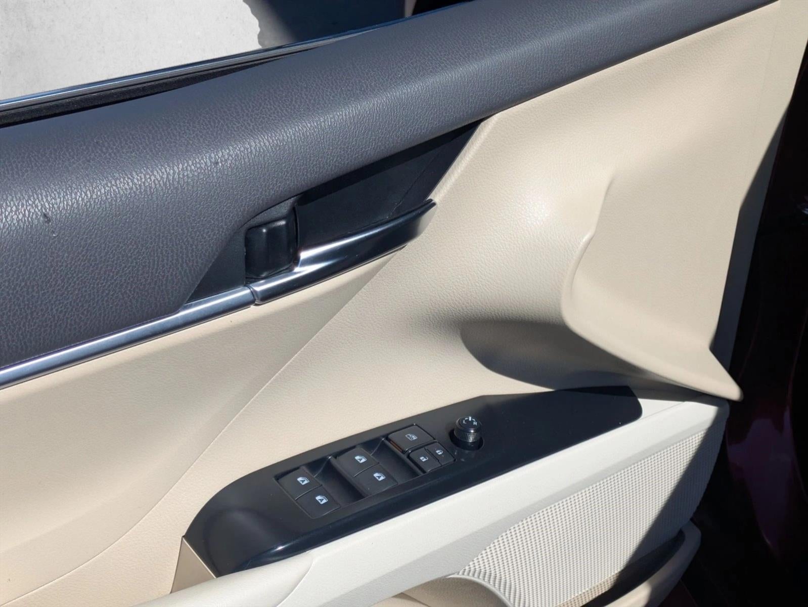 2019 Toyota Camry LE Auto (Natl)