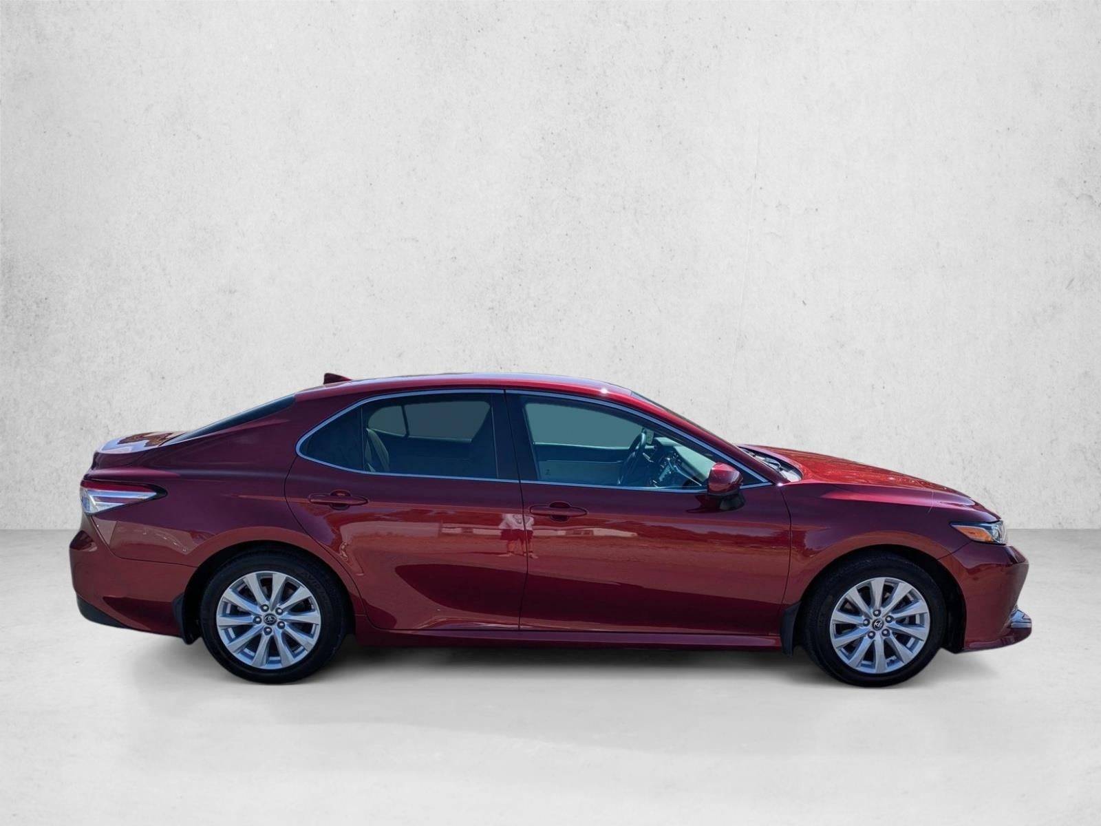 2019 Toyota Camry LE Auto (Natl)