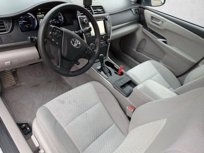 2017 Toyota Camry Hybrid LE CVT (Natl)