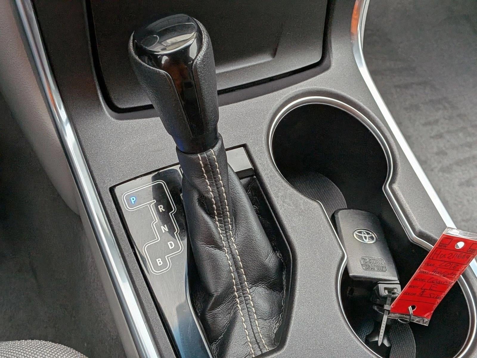 2017 Toyota Camry Hybrid LE CVT (Natl)