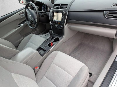 2017 Toyota Camry Hybrid LE CVT (Natl)