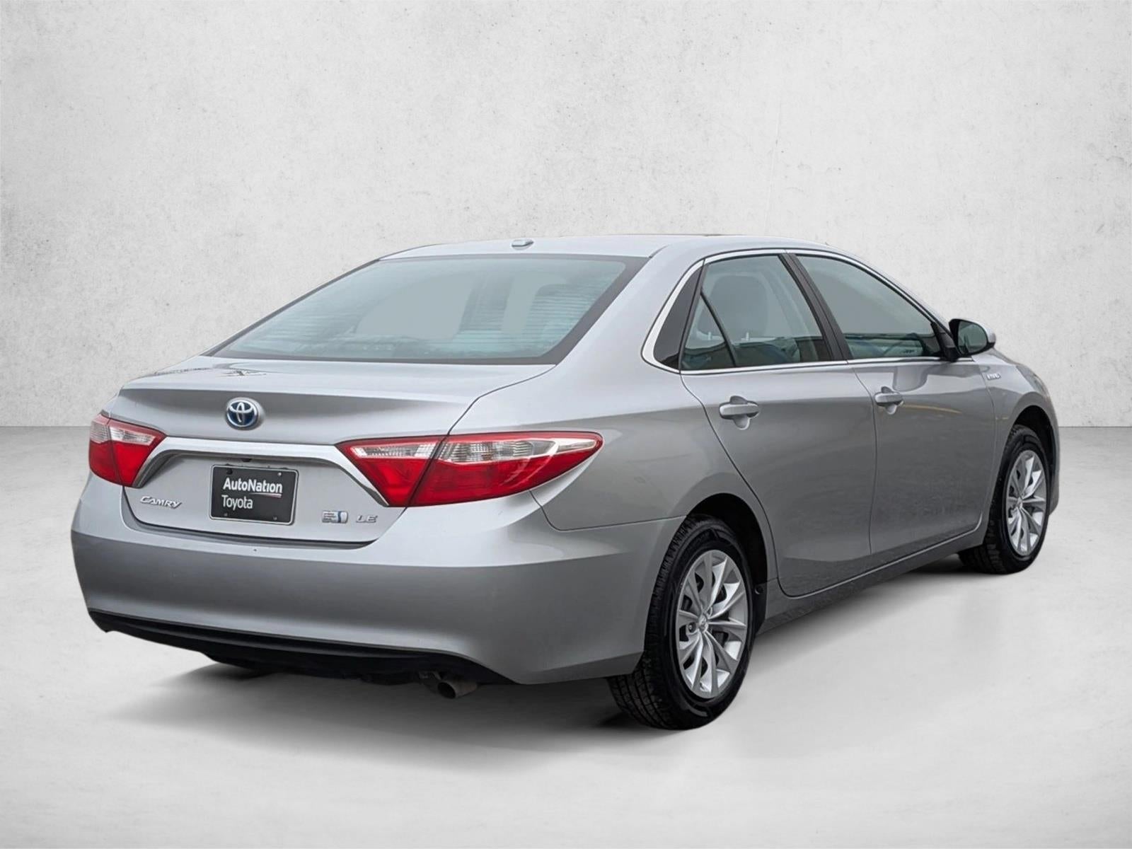 2017 Toyota Camry Hybrid LE CVT (Natl)