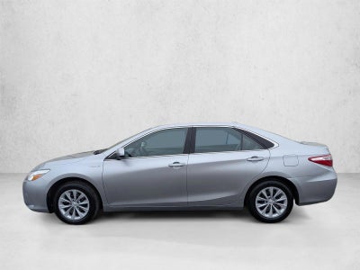 2017 Toyota Camry Hybrid LE CVT (Natl)