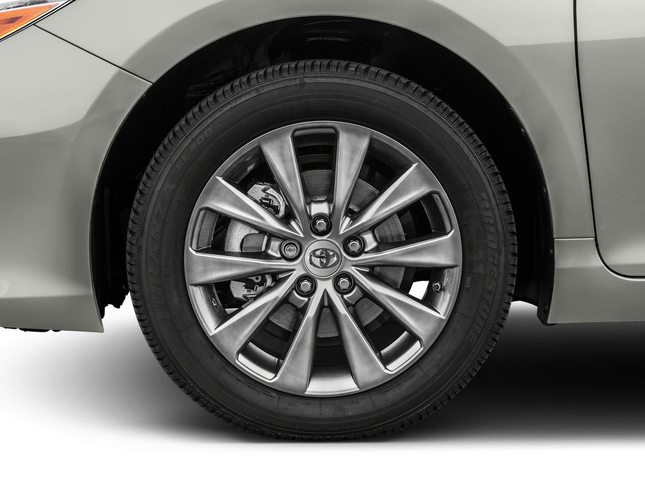 2017 Toyota Camry Hybrid LE CVT (Natl)