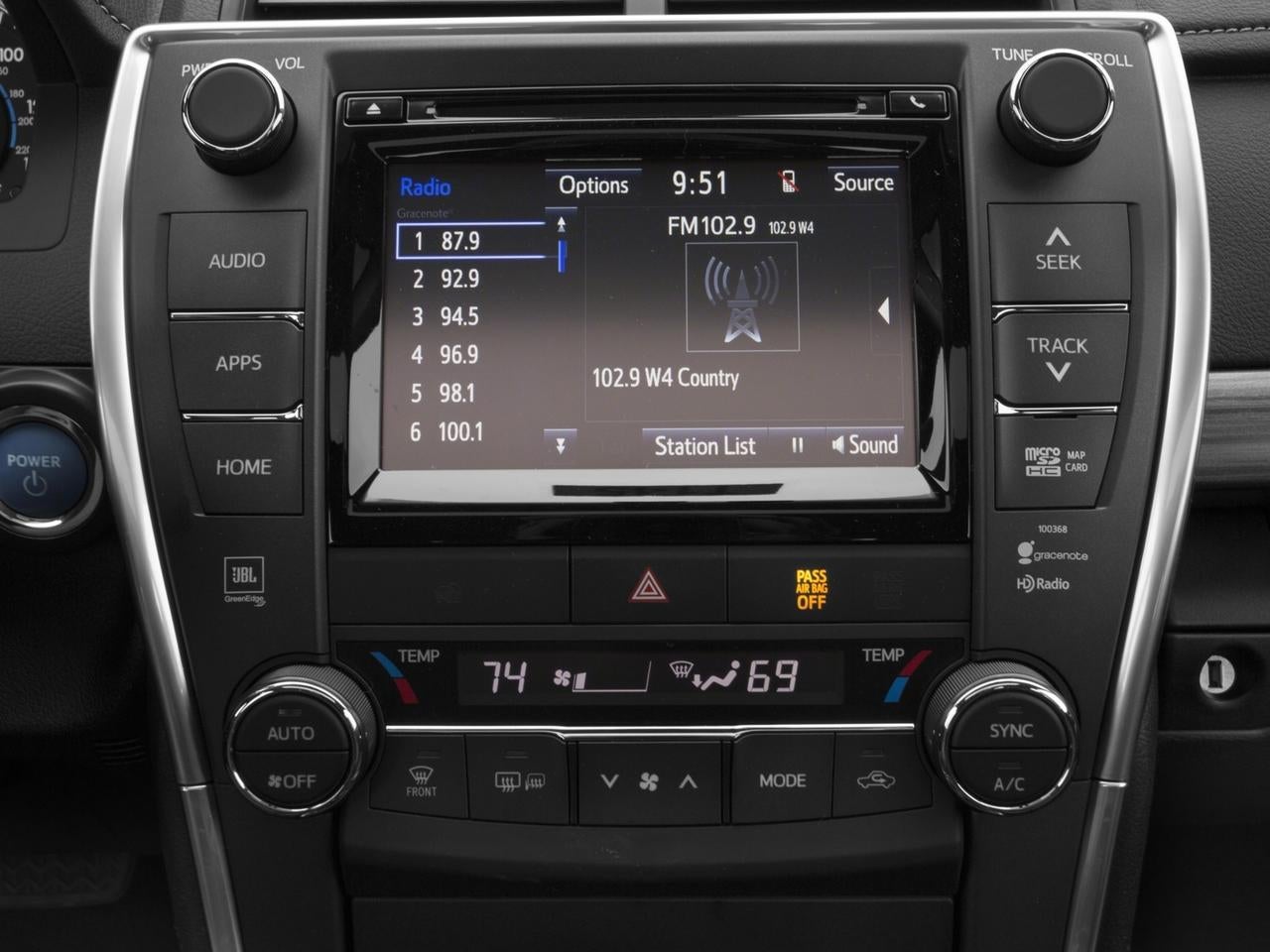 2017 Toyota Camry Hybrid LE CVT (Natl)