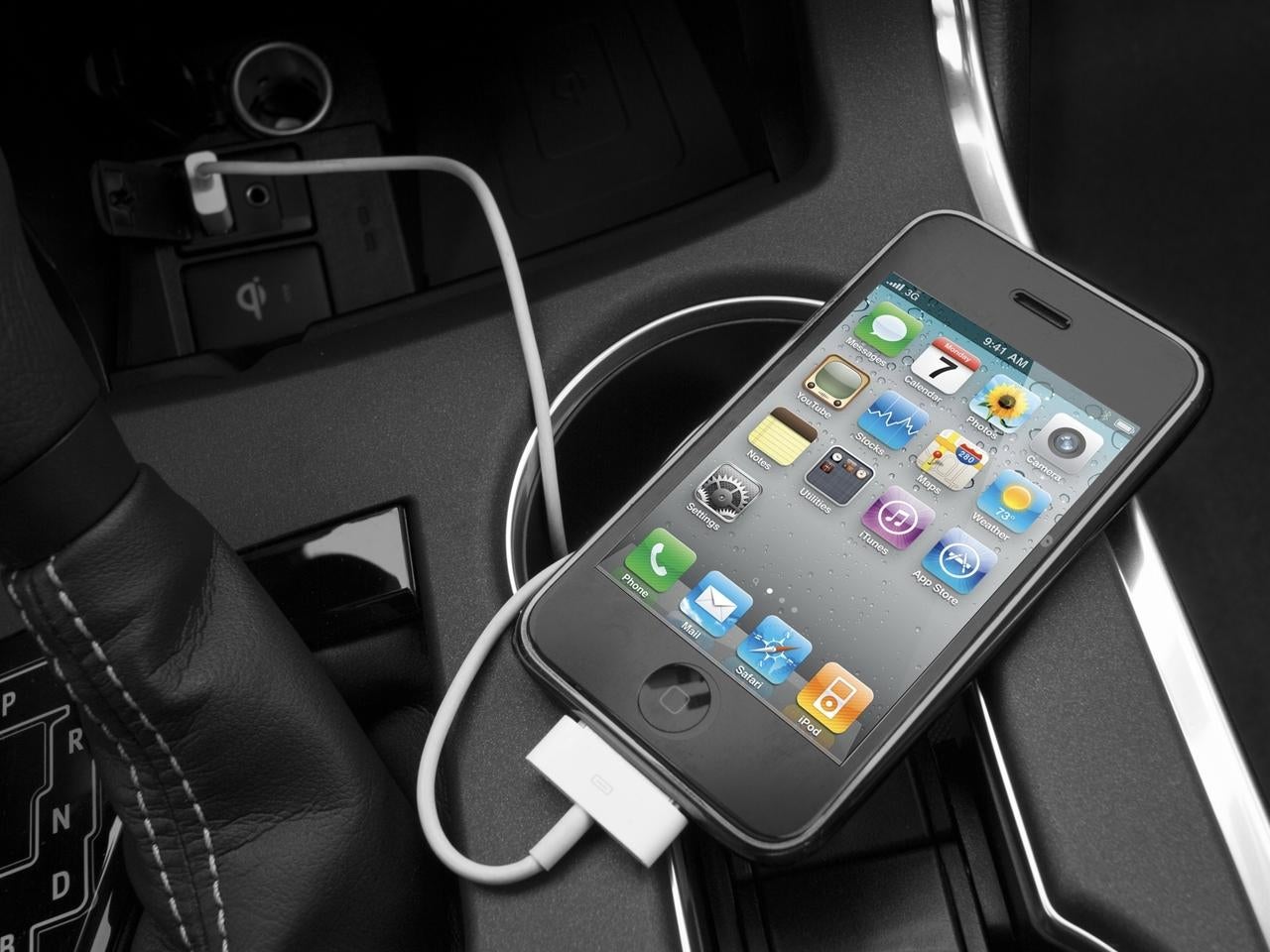 2017 Toyota Camry Hybrid LE CVT (Natl)