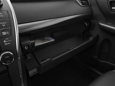 2017 Toyota Camry Hybrid LE CVT (Natl)