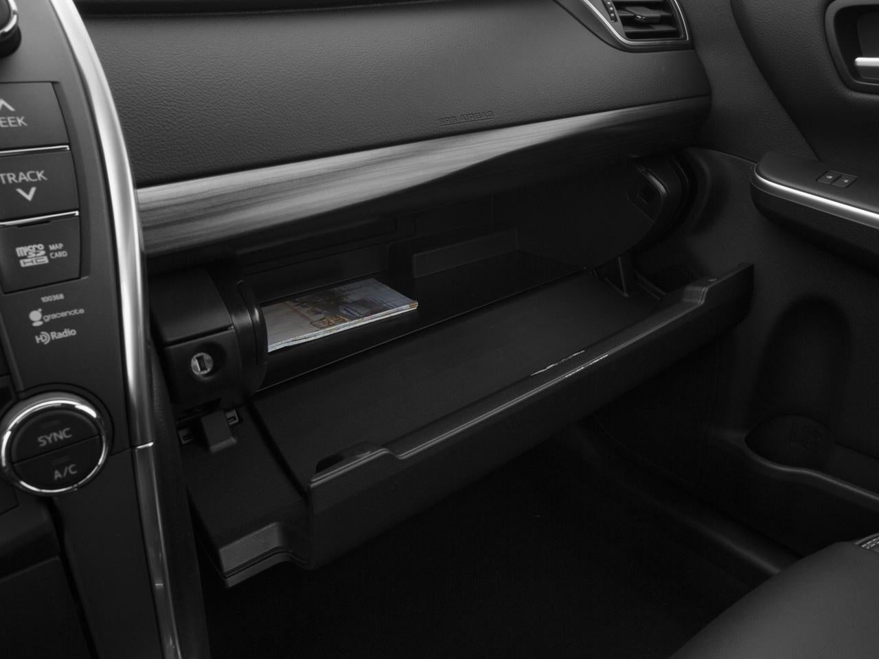 2017 Toyota Camry Hybrid LE CVT (Natl)