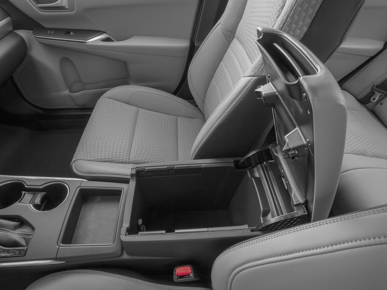 2017 Toyota Camry XSE Auto (Natl)