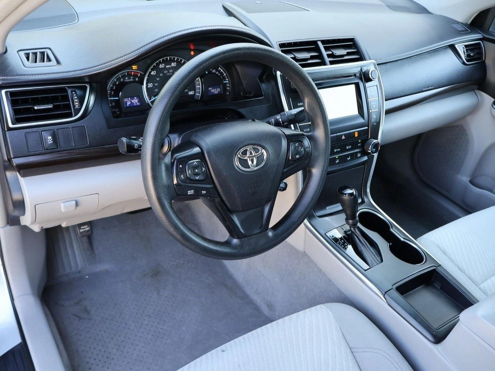 2015 Toyota Camry 4dr Sdn I4 Auto LE (SE)