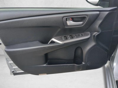 2015 Toyota Camry 4dr Sdn I4 Auto SE (SE)