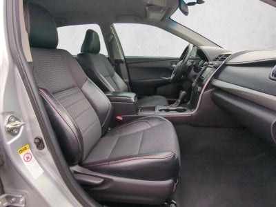 2015 Toyota Camry 4dr Sdn I4 Auto SE (SE)