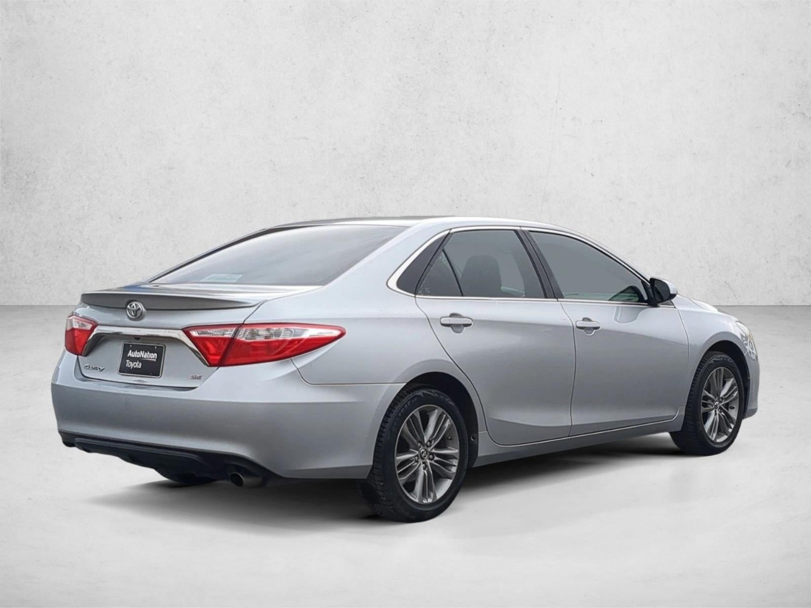 2015 Toyota Camry 4dr Sdn I4 Auto SE (SE)