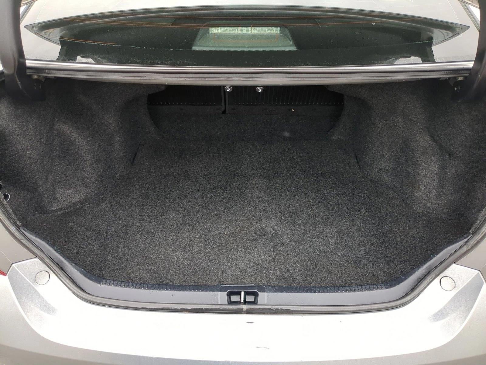 2015 Toyota Camry 4dr Sdn I4 Auto SE (SE)