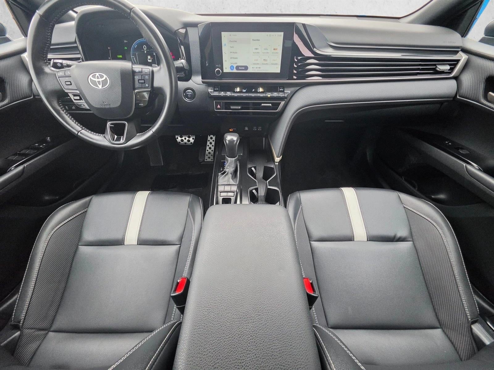 2025 Toyota Camry SE (SE)