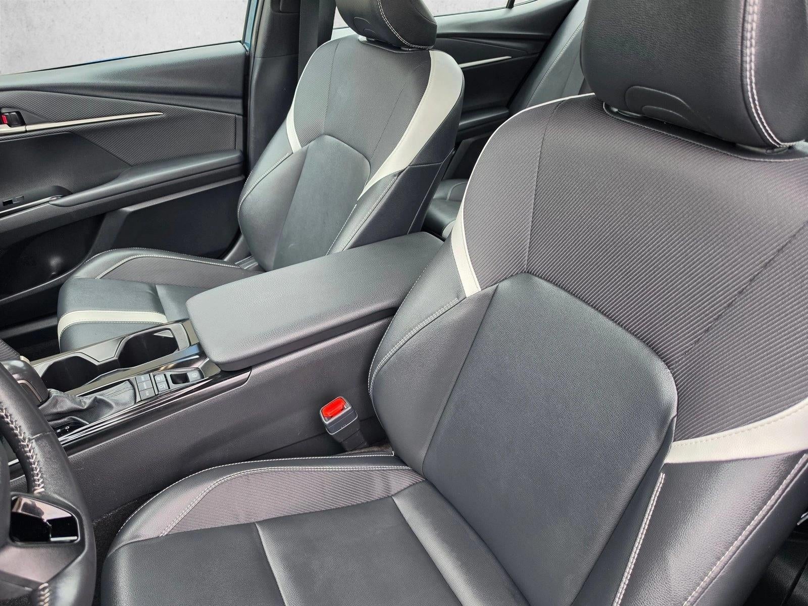 2025 Toyota Camry SE (SE)