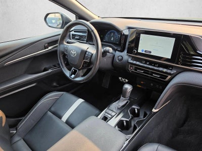 2025 Toyota Camry SE (SE)