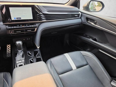 2025 Toyota Camry SE (SE)