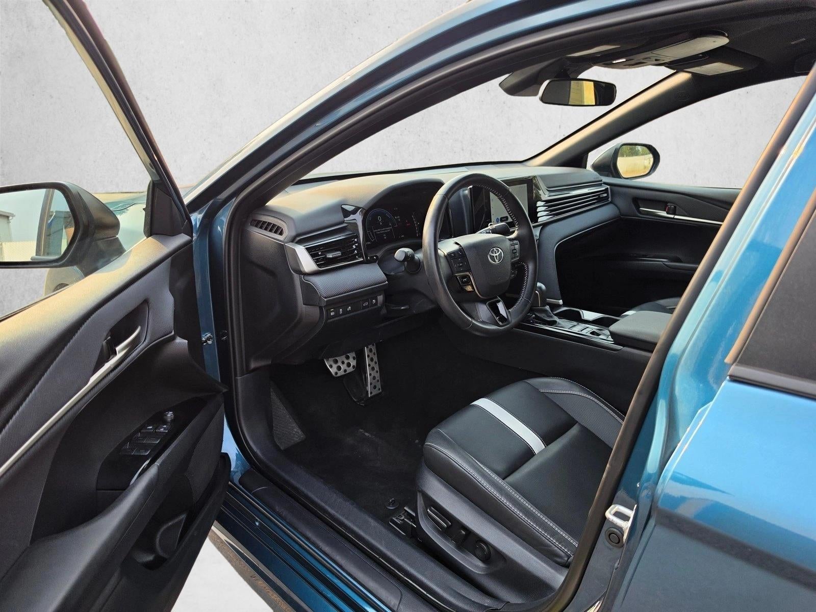 2025 Toyota Camry SE (SE)