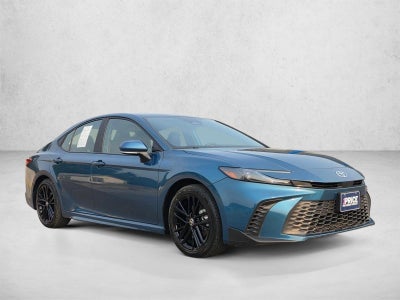 2025 Toyota Camry SE (SE)