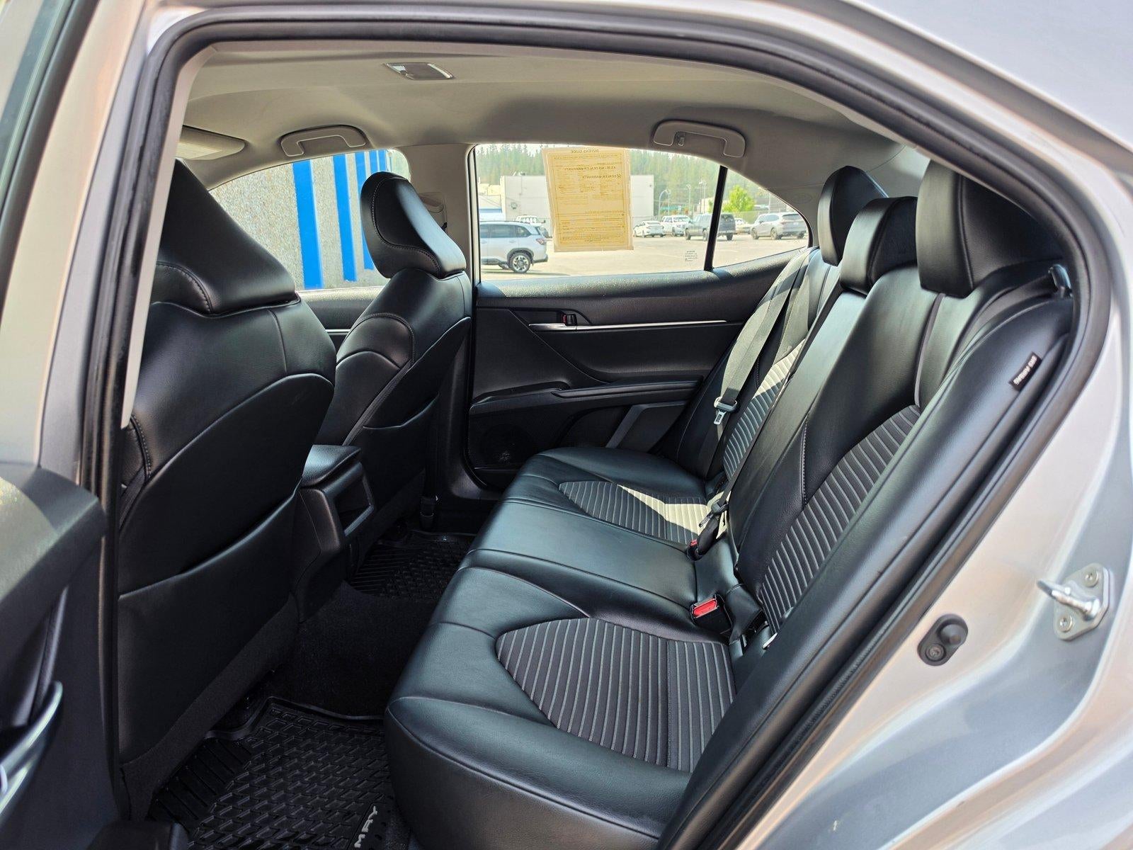 2022 Toyota Camry SE Auto (SE)