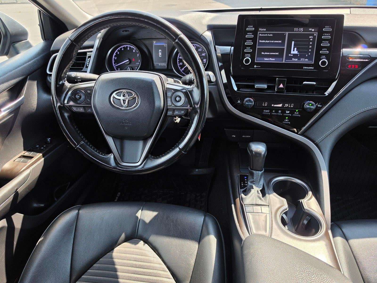 2022 Toyota Camry SE Auto (SE)