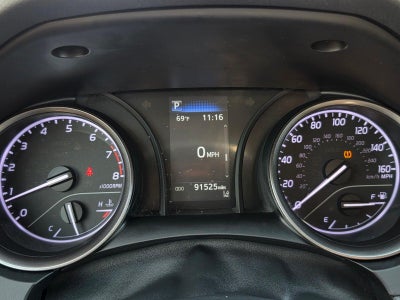 2022 Toyota Camry SE Auto (SE)