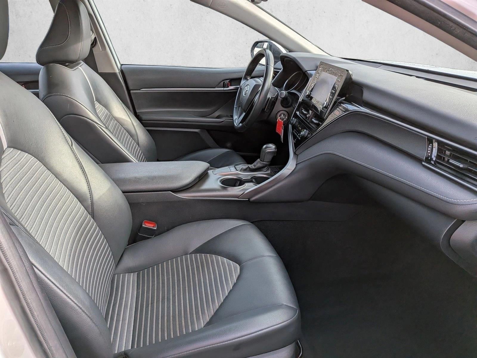 2023 Toyota Camry SE Auto (SE)