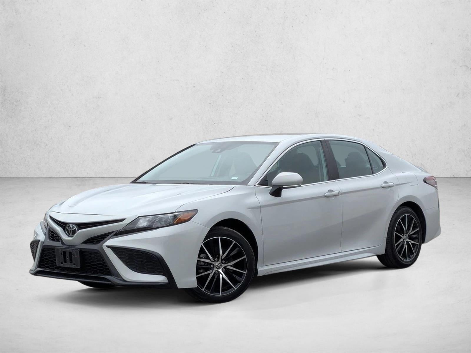 2023 Toyota Camry SE Auto (SE)