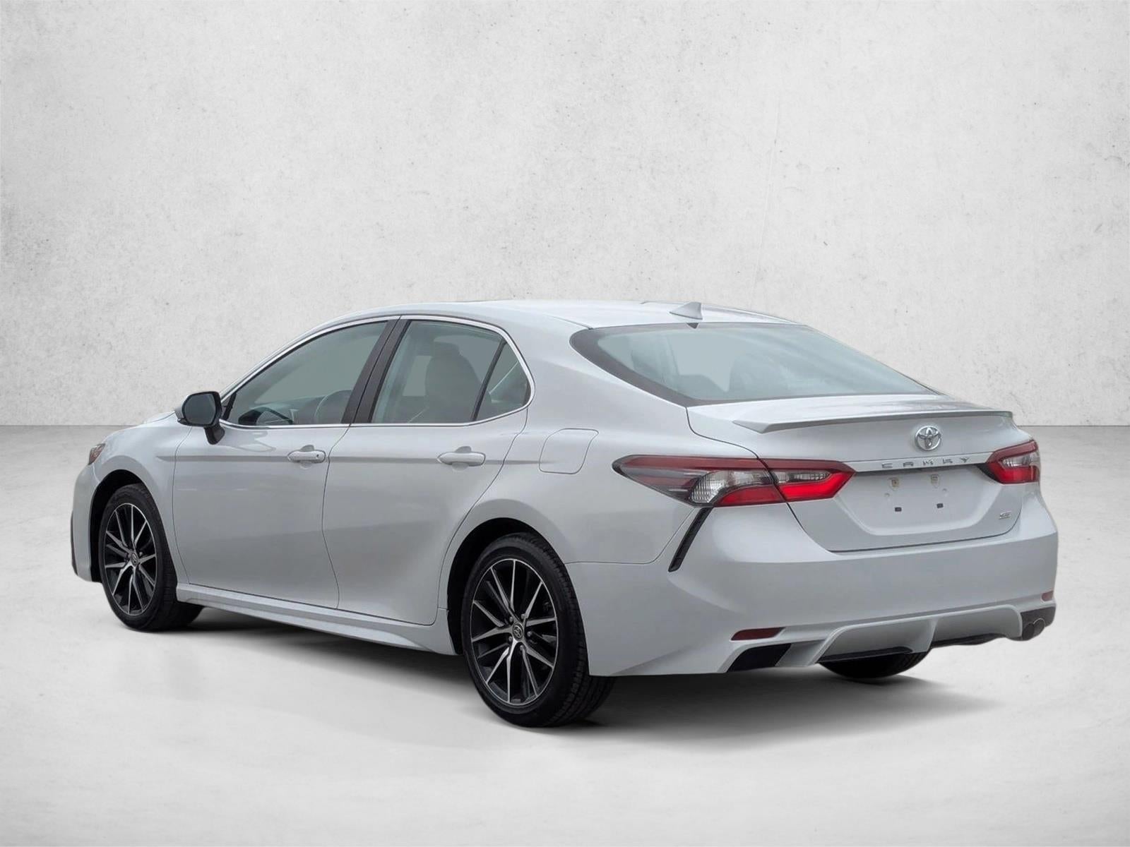 2023 Toyota Camry SE Auto (SE)