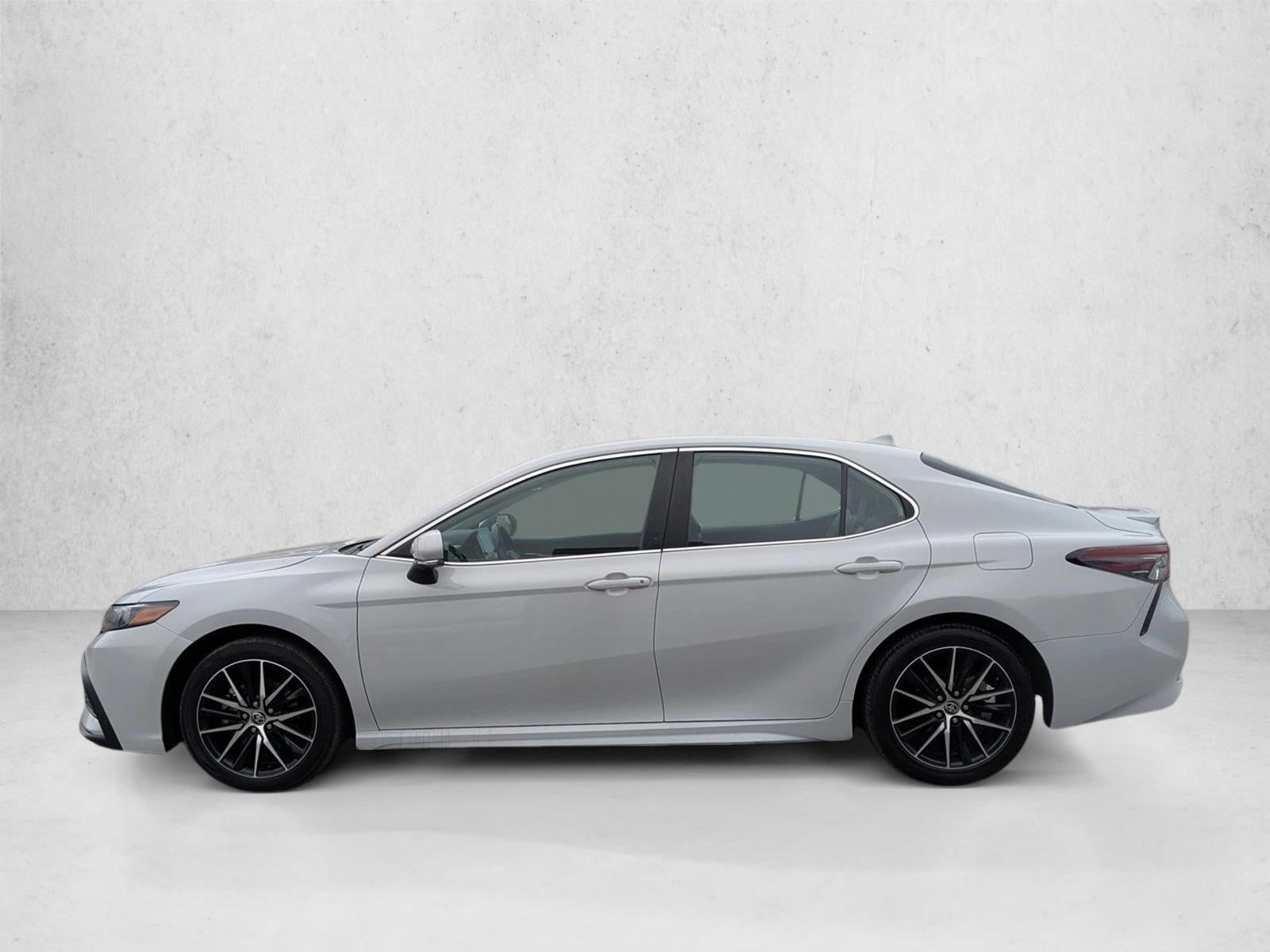 2023 Toyota Camry SE Auto (SE)