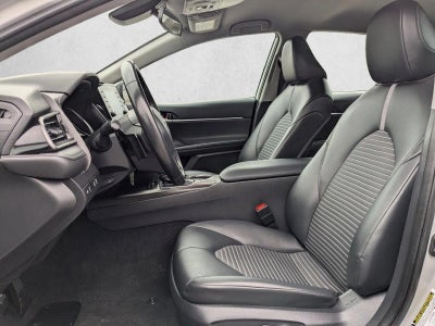2023 Toyota Camry SE Auto (SE)