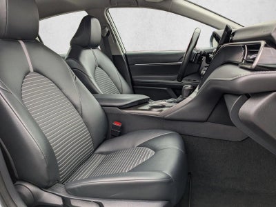 2023 Toyota Camry SE Auto (SE)