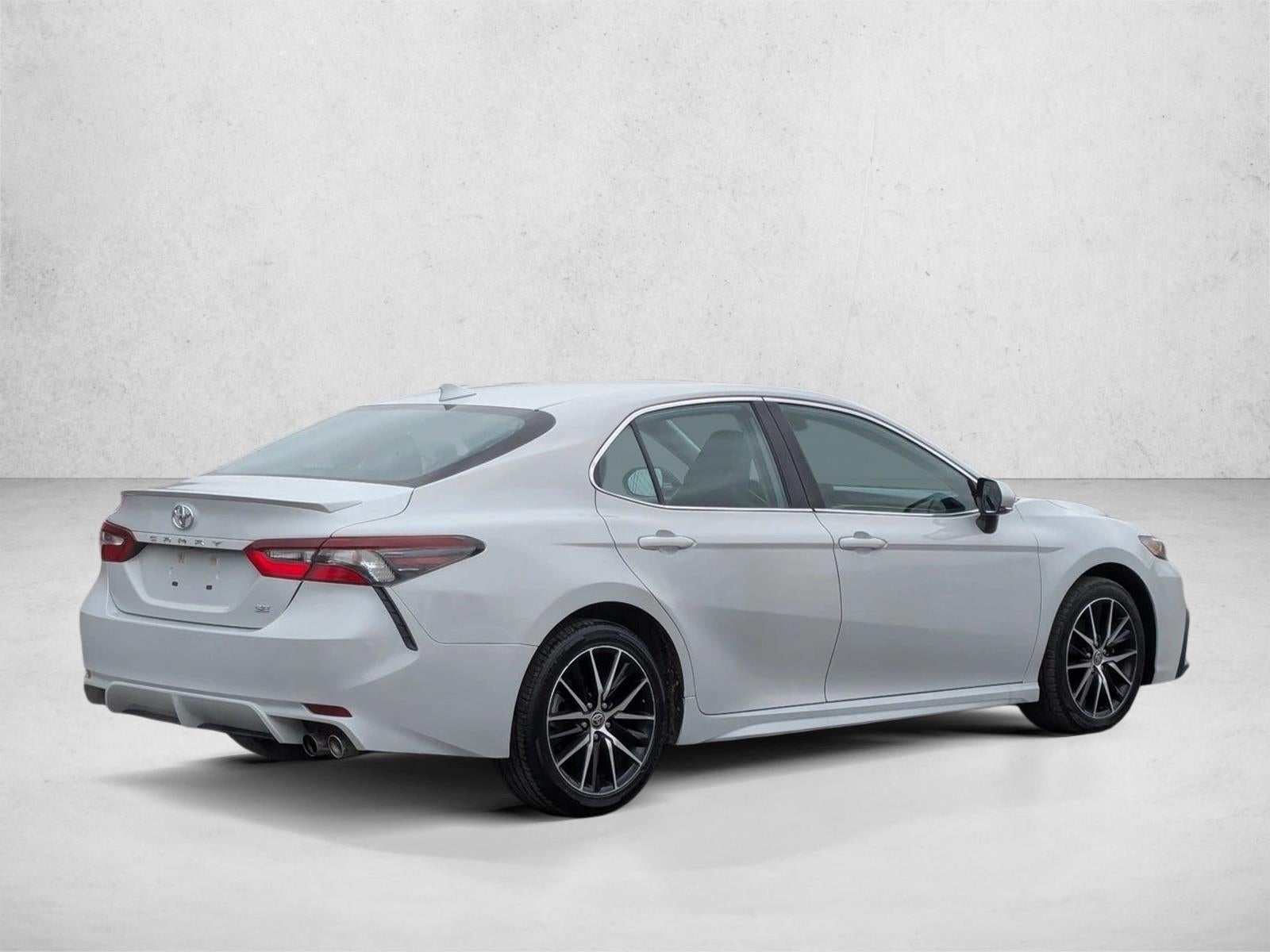 2023 Toyota Camry SE Auto (SE)