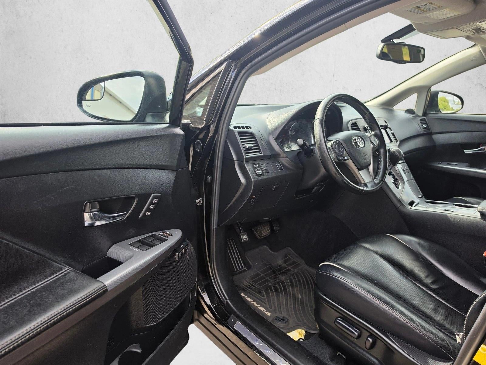2013 Toyota Venza 4dr Wgn I4 AWD XLE (Natl)